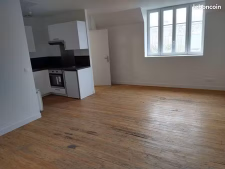 appartement t3 laval (proche préfecture)
