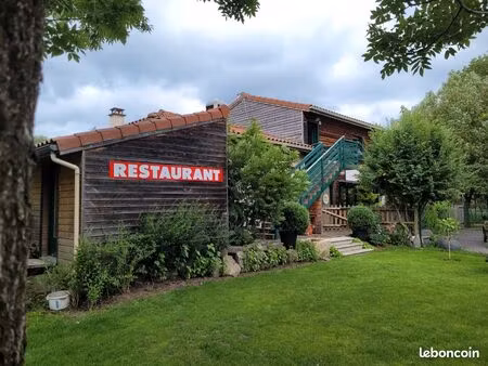 maison avec restaurant-guinguette