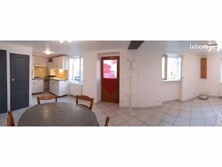 a louer maison de ville t2- disponible de suite