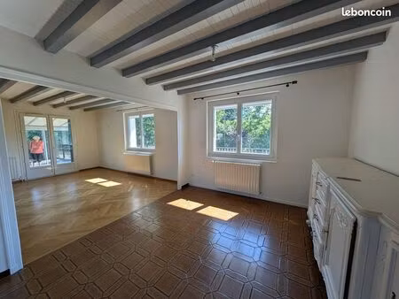 villa 6 pièces 130 m²
