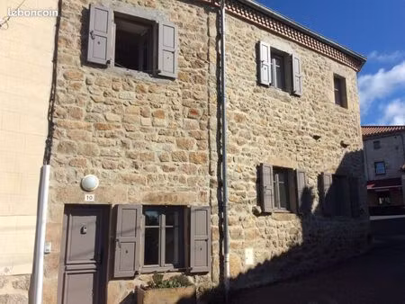 maison de village en pierre