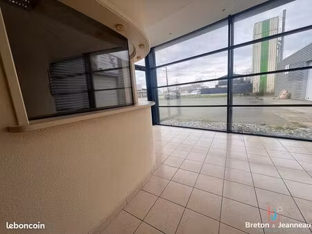 local 1275 m² lassay les chateaux