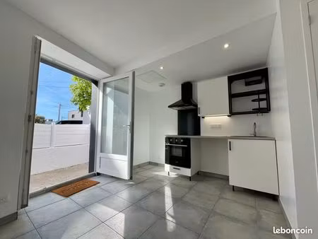 appartement t2 de 27 m² – rdc avec terrasse – 100 m du littoral – larmor-plage