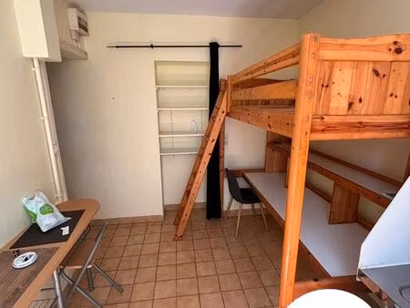 studio 1 pièce 14 m²