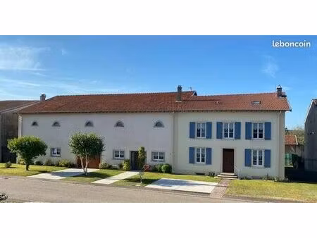 corps de ferme rénové - 335 m2 habitables + fort potentiel
