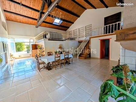 propriété 7 pièces 314 m²