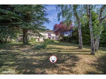 maison 6 pièces 290 m²