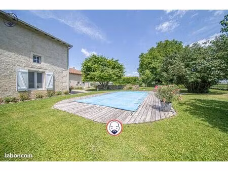 maison de village 7 pièces 186 m²