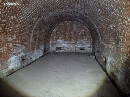 location cave voûtée
