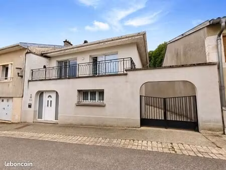8 pièces 160 m2 pagney-derrière-barine