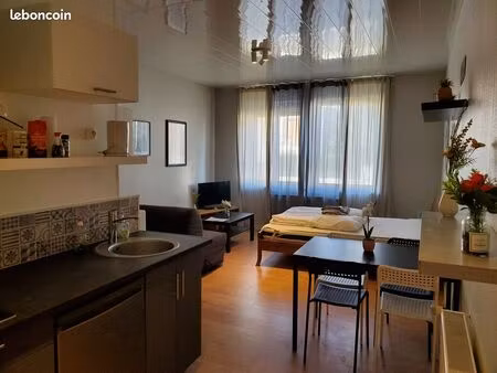 reprise d'activité airbnb clé en main – petite bâtisse de 3 studios