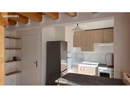2 pièces avec jardin (tout inclus avec chauffage  eau et électricité)  rue du beaujolais  