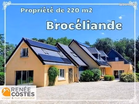 propriété en viager 9 pièces 220 m²