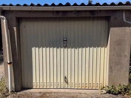 garage/box 16m2