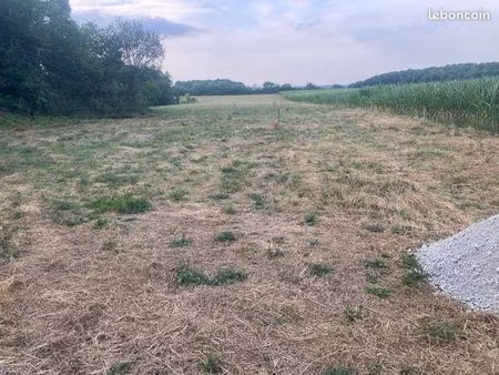 petit lotissement 3 terrains à construire