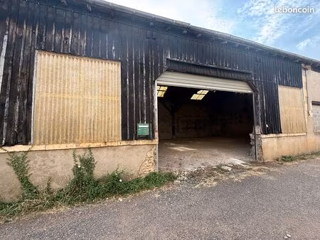 entrepôt 107 m² fourchambault