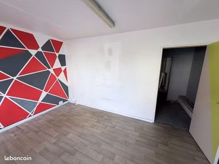 local commercial 43m2 rue principale