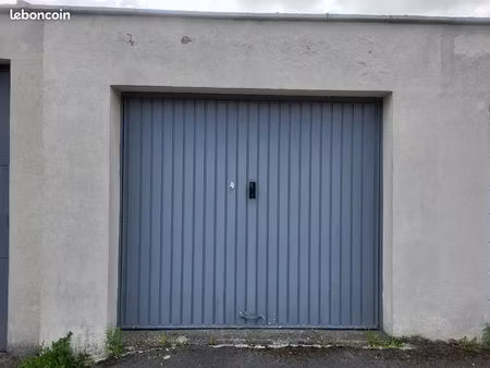 parking/box 1 pièce 20 m²