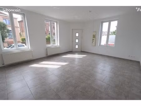 immeuble 186 m² wignehies