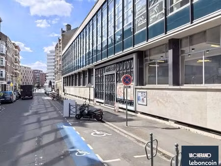 local commercial 64 m² lille