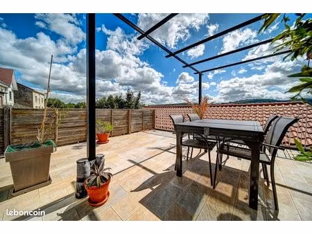 investisseur  ensemble immobilier de 2 maisons f5 + 4 garages