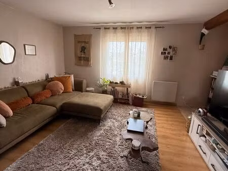 appartement t3 de 75m2 avec jardin  garage et cheminée