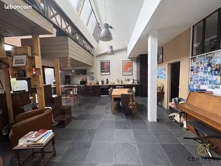 maison 5 pièces 141 m²