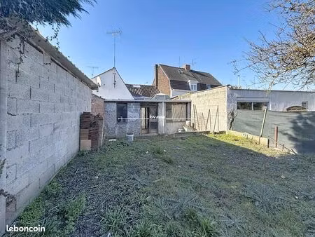 maison 2 pièces 101 m²