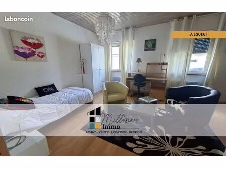 studio 1 pièce 24 m²