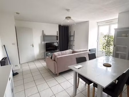 appartement 6 pièces 78 m²