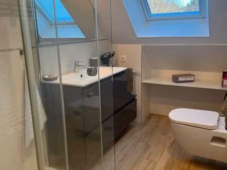 studio dans villa meublé