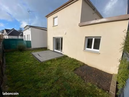 maison t4 récente 102 m² - 3 chambres - jardin - auray - disponible immédiatement