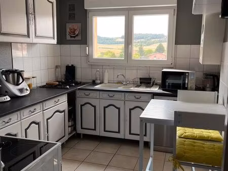 f4 de 80 m2 à louer