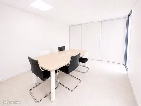 local 108 m²