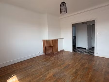 appartement t3 en plein coeur du centre