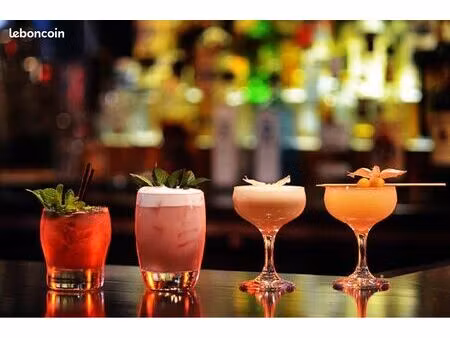 bar restaurant