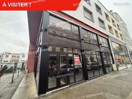 local commercial 220 m²