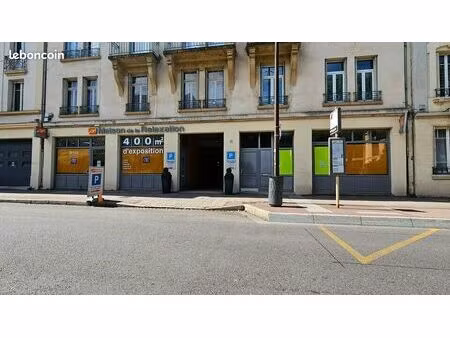 local commercial 453 m²