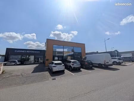local commercial 400 m²