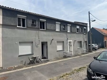 lot de 3 maison avec parking privée/entièrement rénover