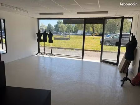 local commercial à louer