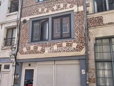 immeuble 7 pièces 150 m²