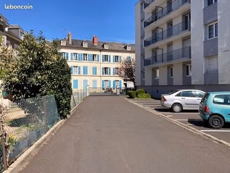 garage dans residence securisee