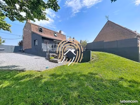 maison 6 pièces 102 m²