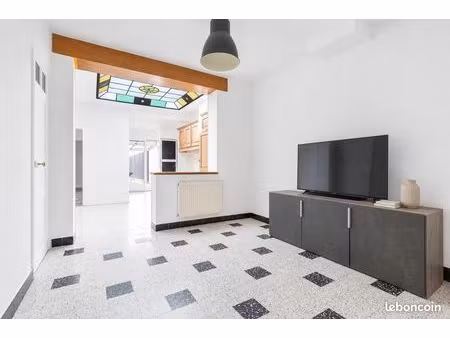 maison 5 pièces 84 m²