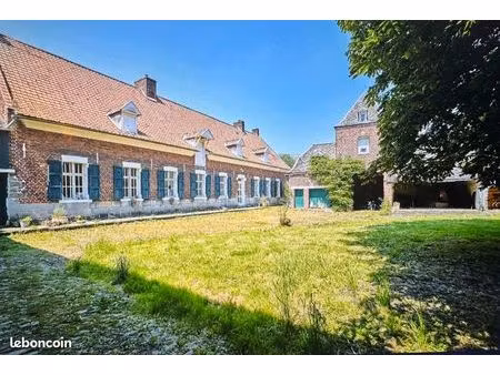 ancienne maison de caractère de 1830 – 175 m² habitables – près de 200 m² de combles aména