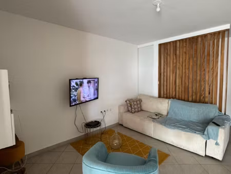 à vendre appartement t2 avec parking les abymes
