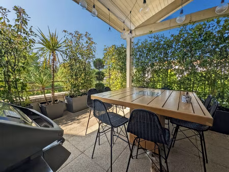 duplex d'exception – 140 m² habitables (172 m² au sol) – t