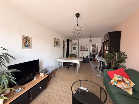 nimes beausoleil appartement 5 pièces de 90 m2 avec cave et