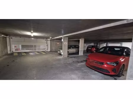 place de parking secteur confluence perrache